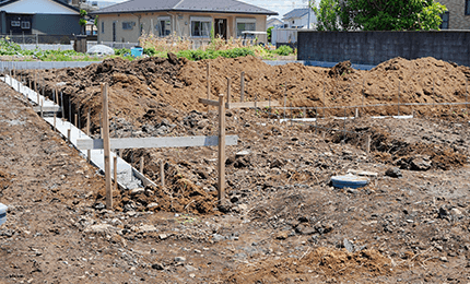 地縄張り・遣り方工事